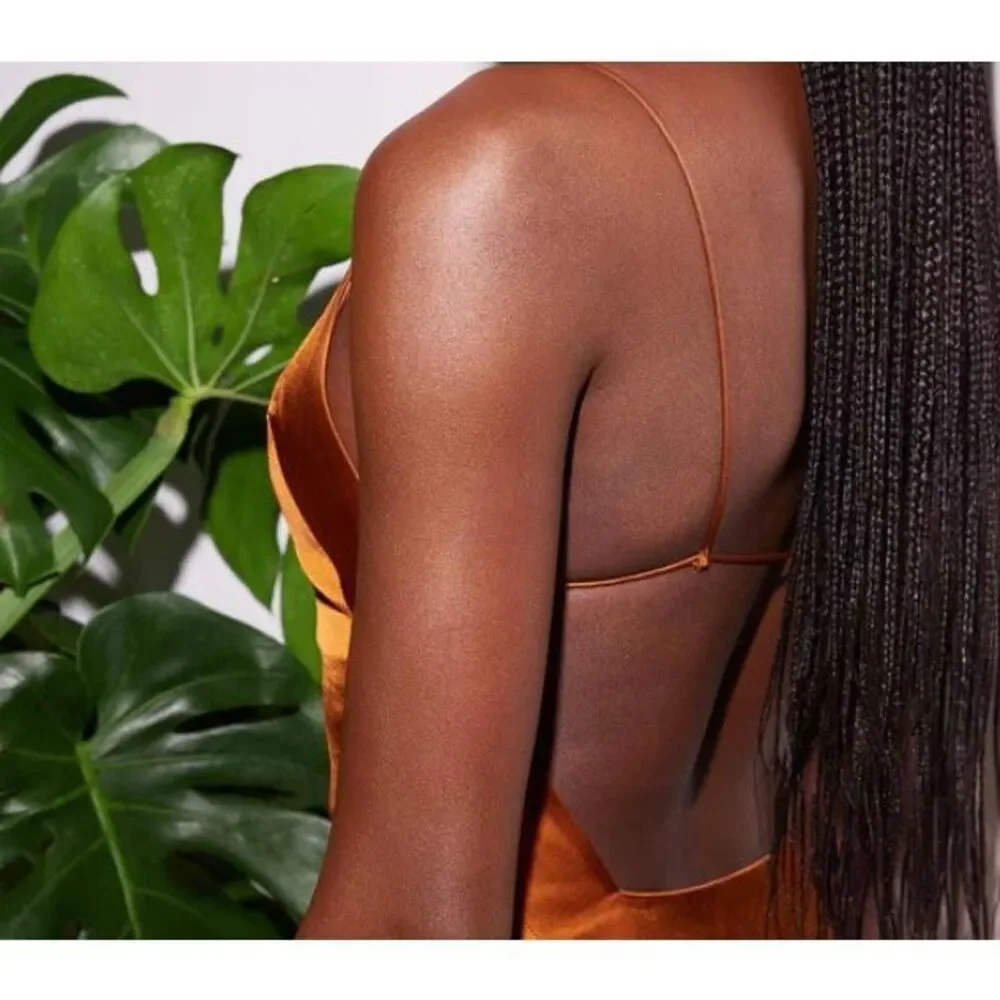 FENTY BEAUTY by RIHANNA - NWTIB - Body Sauce Luminous Tint/Fly Mamacita (05)